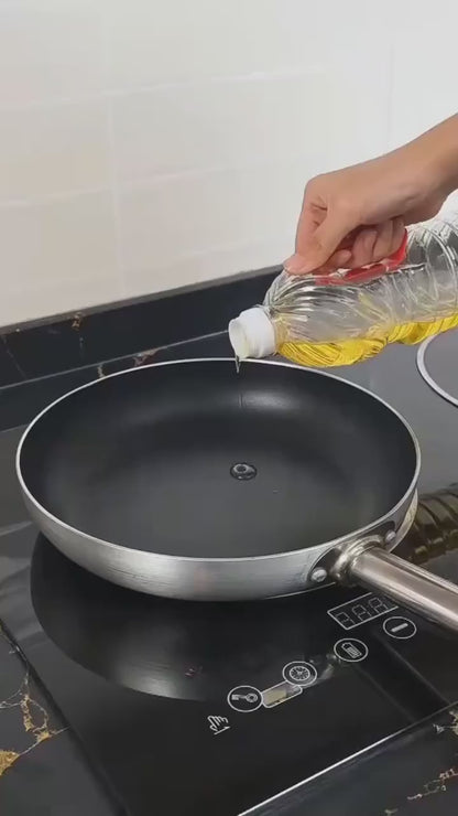 2-in-1 Oil Spray Bottle 470ml – Adjustable Mist & Pour Dispenser